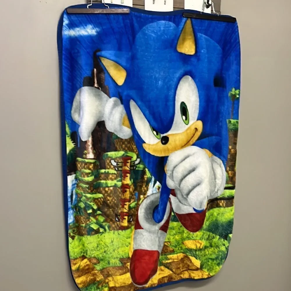 SONIC The Hedgehog Vibrant Fleece Blue Blanket- approx 48” by 36” 10/19